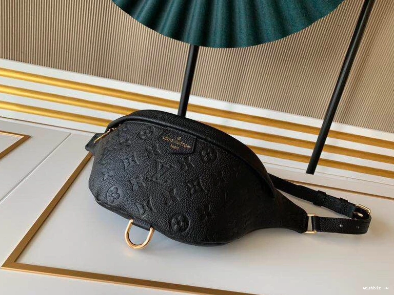 WIS VUITTON EXCHANELUSIVE EMPREINTE LOUIS DIGITAL - PRELAUNCH MONOGRAM BUMBAG 0718